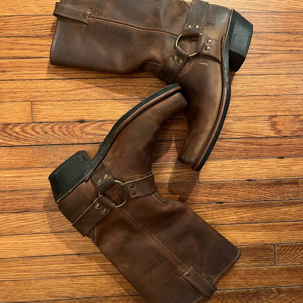 Women’s Brown Leather Frye Boots size 9